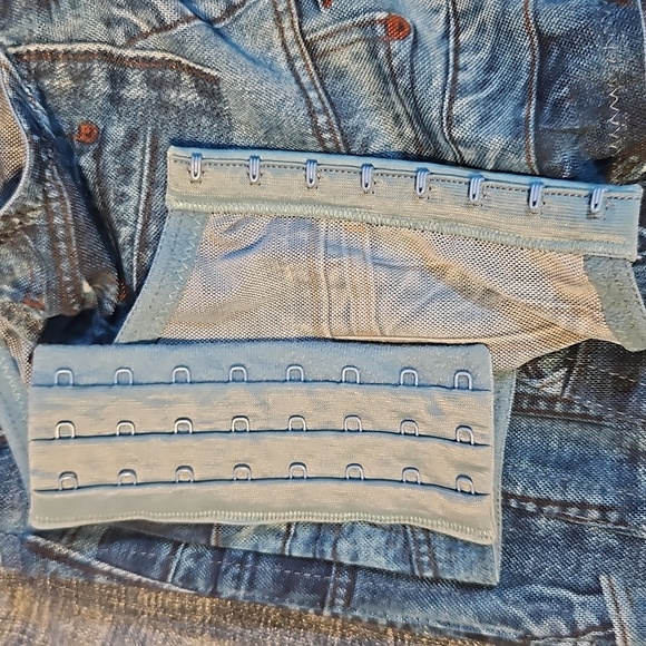 NWoT Size M Urban Outfitters stretch corset "Margot" bustier, 2023 collection - Picture 10 of 16